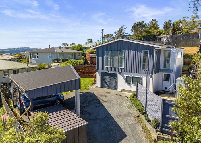  at 25 Griffiths Grove, Newlands, Wellington, Wellington