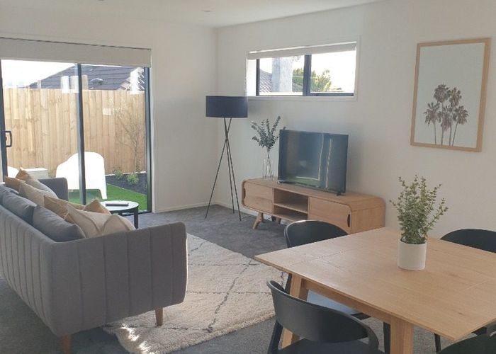  at 5/21 Titoki Street, Te Atatu Peninsula, Waitakere City, Auckland