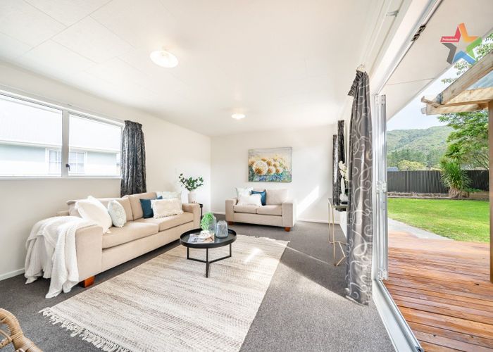  at 335 Wellington Road, Wainuiomata, Lower Hutt, Wellington