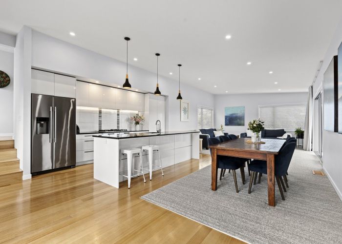  at 2 Fern Lane, Whalers Gate, New Plymouth