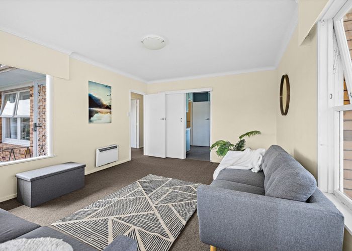  at 22a Shakespeare Road, Milford, North Shore City, Auckland