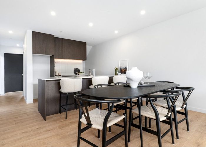  at 2/27 Division Street, Riccarton, Christchurch City, Canterbury