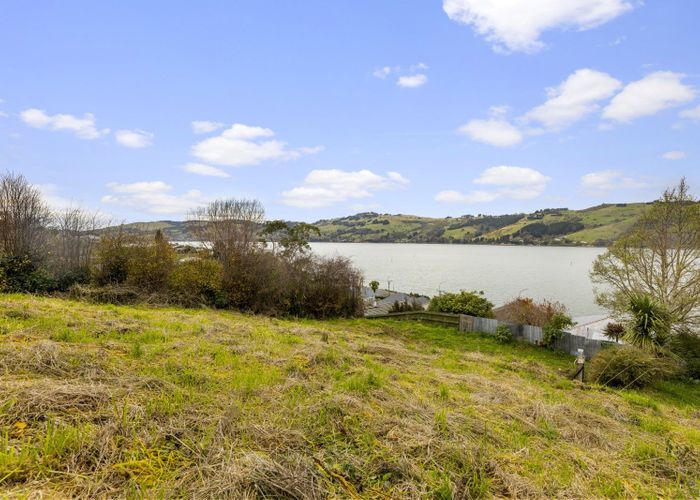  at 3 Taupo Lane, Ravensbourne, Dunedin, Otago