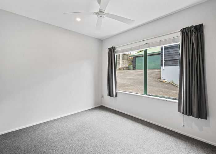  at 2/62 Marlborough Avenue, Glenfield, North Shore City, Auckland