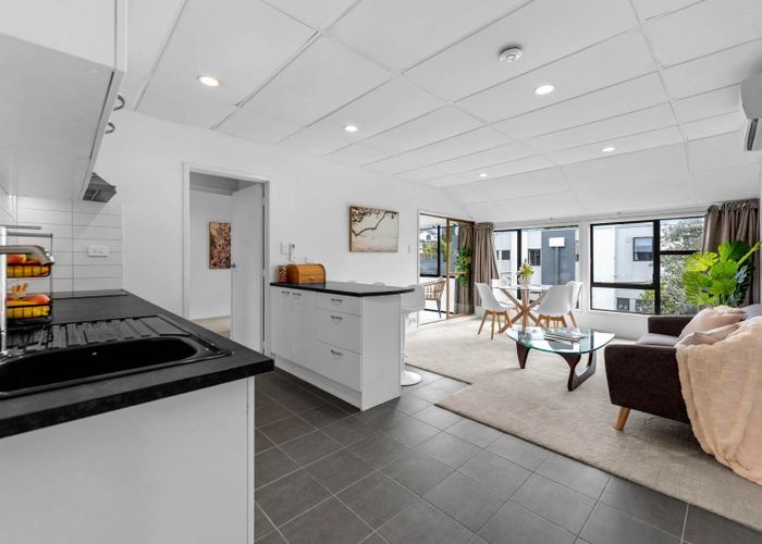  at 11/56 Ferndale Road, Mount Wellington, Auckland City, Auckland