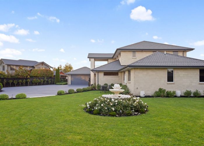  at 12 Queenswood Gardens, Mairehau, Christchurch
