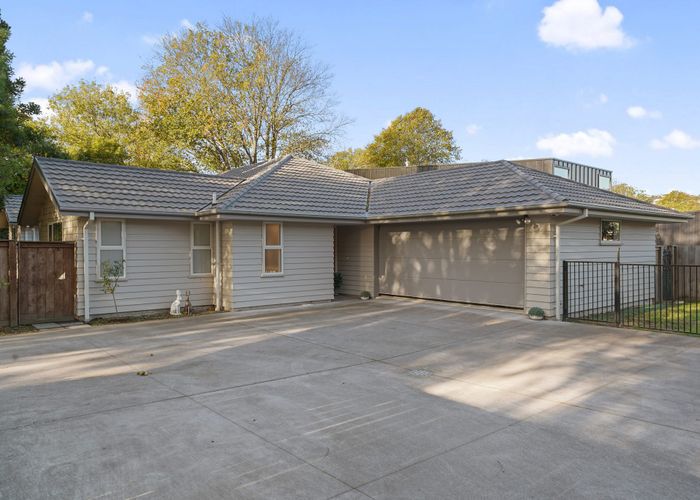 Free property data for 15 Thorrington Road, Cashmere, Christchurch