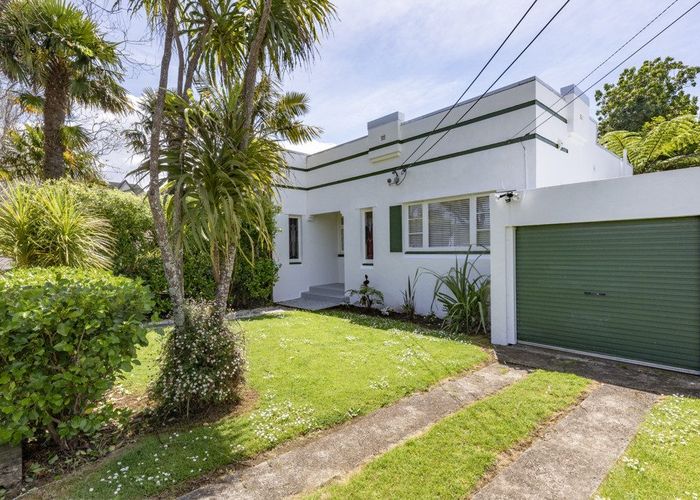  at 2/51 Empire Road, Epsom, Auckland