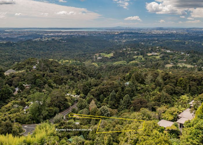  at 882 West Coast Road, Waiatarua, Auckland