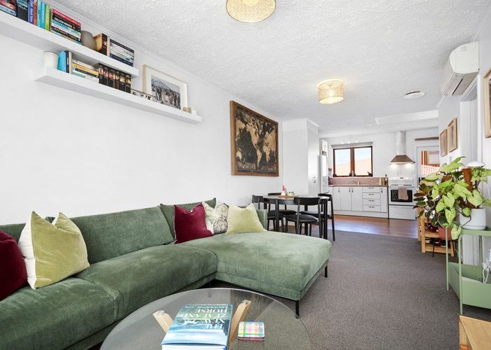  at 2A Laurel Grove, Maungaraki, Lower Hutt, Wellington