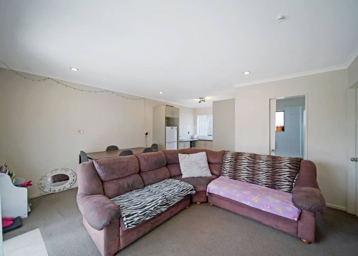  at 96A Maplesden Drive, Clendon Park, Manukau City, Auckland
