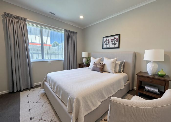  at 8 Camith Cl, Flat Bush, Manukau City, Auckland