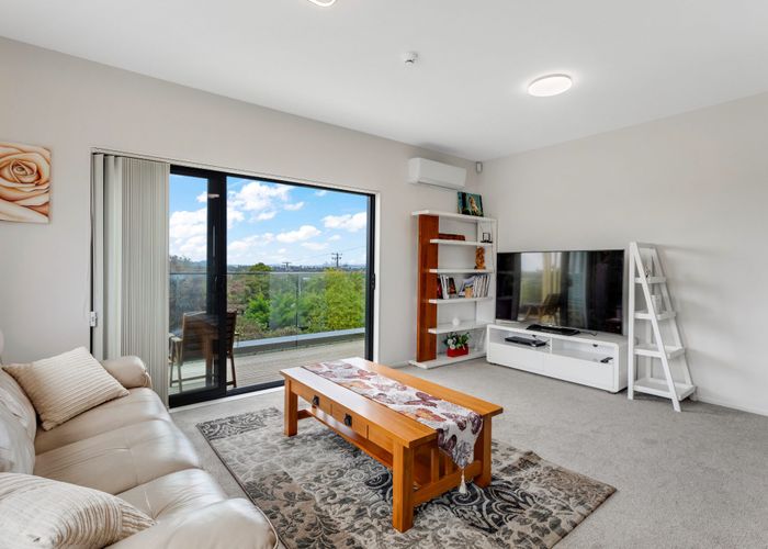  at 3 & 4/43A Waimumu Road, Massey, Waitakere City, Auckland