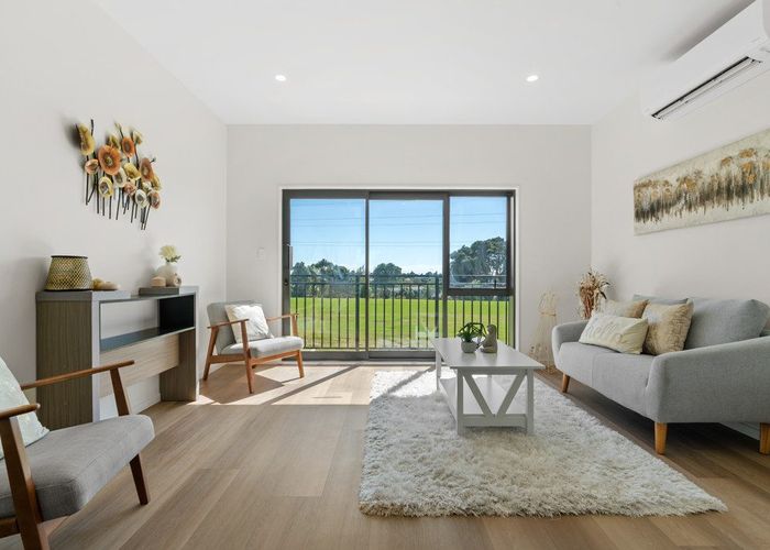  at 3/22 Cherry Tree Place, Massey, Waitakere City, Auckland