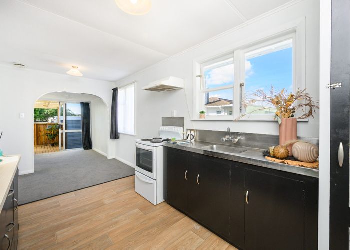  at 33 Manchester Street, Takaro, Palmerston North, Manawatu / Whanganui