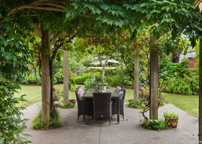  at 27 Kendallvale Drive, Waiuku, Franklin, Auckland