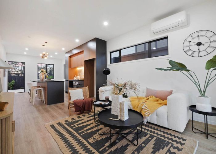  at 43 Whiteywood Street, Westgate, Waitakere City, Auckland