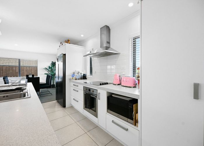  at 56 Farnborough Drive, Grandview Heights, Hamilton, Waikato