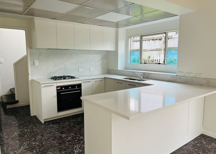  at 21 Nile Road, Milford, North Shore City, Auckland