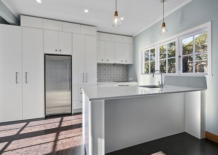  at 24 Fitzherbert Street, Alicetown, Lower Hutt, Wellington