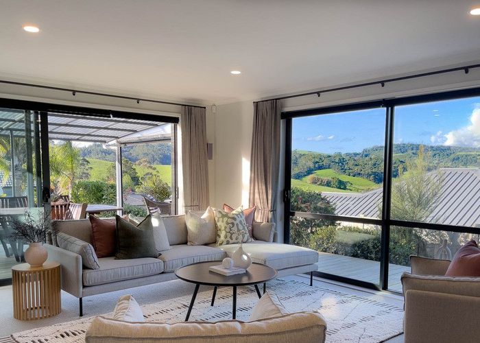 at 12 Fendalton Place, Hatfields Beach, Orewa