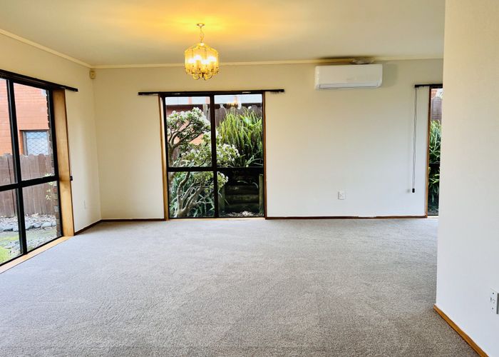  at 21 Loloma Drive, Half Moon Bay, Manukau City, Auckland