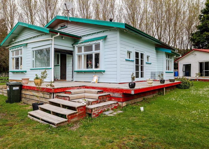  at 1074 Tennent Drive, Linton, Palmerston North, Manawatu / Whanganui