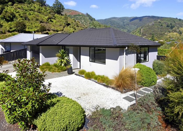 at 7 Olivine Terrace, The Brook, Nelson
