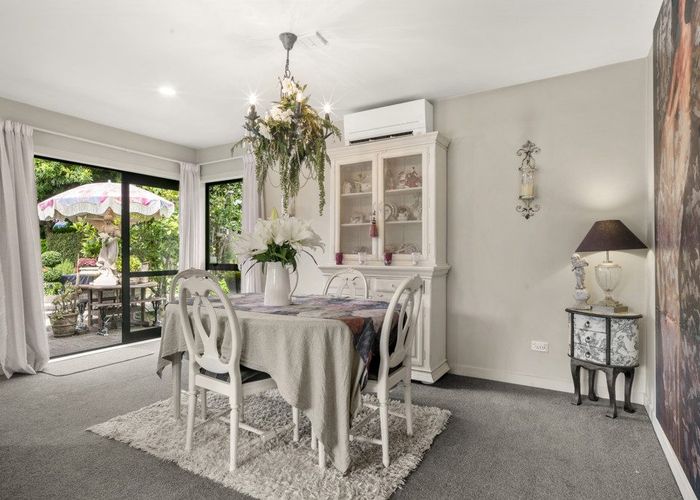  at 9 Langana Avenue, Browns Bay, North Shore City, Auckland