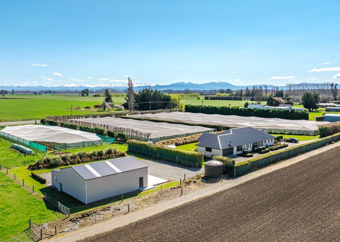  at 16 Arowhenua Station Road, Kerrytown