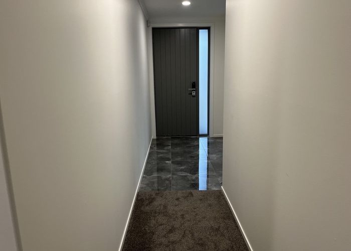  at 1/6 Ekara Road, Flagstaff, Hamilton