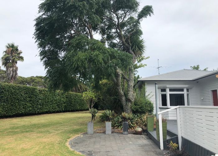  at 25 Taupaki Road, Henderson