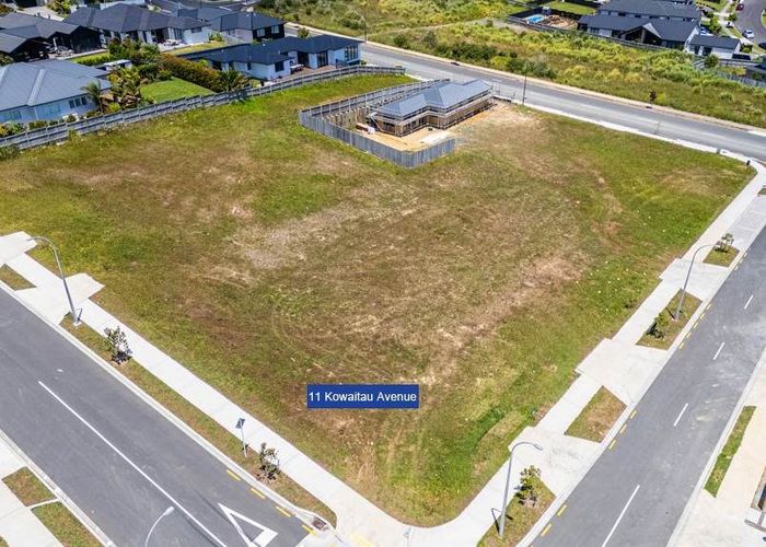  at 11 Kowaitau Avenue, Beachlands, Manukau City, Auckland