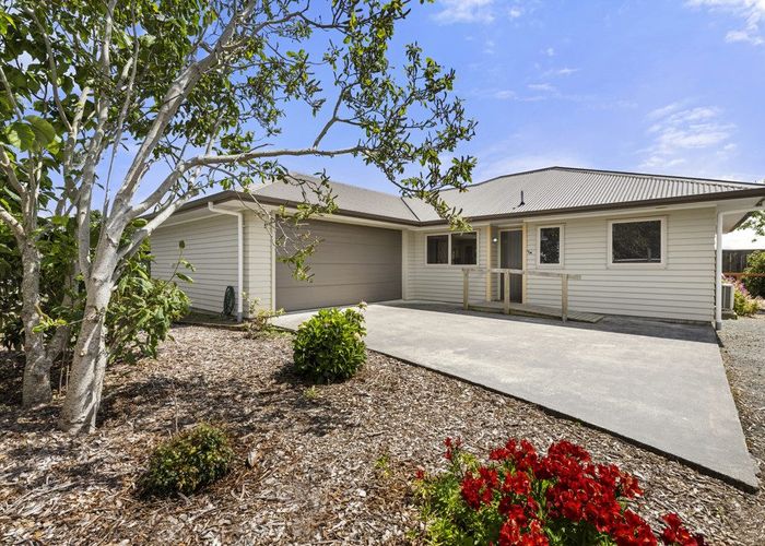 at 12 Mahana Place, Raglan, Waikato, Waikato