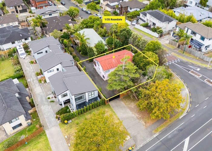  at 1/35 Rosedale Road, Pinehill, North Shore City, Auckland
