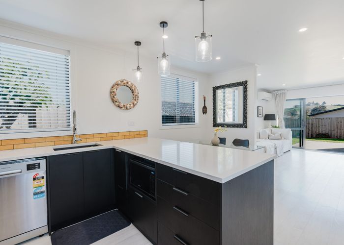  at 4/28 McKay Drive, Temple View, Hamilton, Waikato