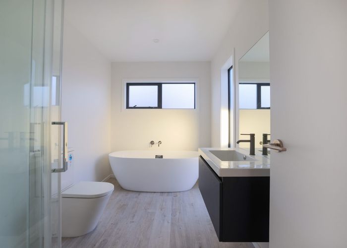  at 82-84 Gibbons Street, Ebdentown, Upper Hutt, Wellington
