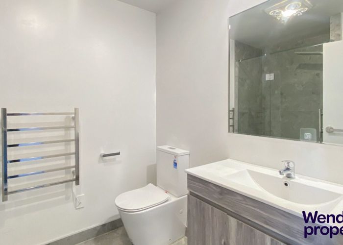  at 3/86 Fred Taylor Drive, Westgate, Waitakere City, Auckland