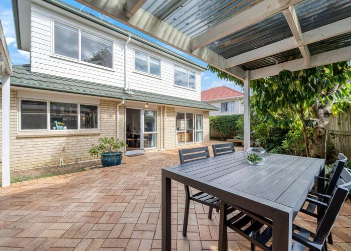  at 1/14 Casabella Court, Northpark, Auckland