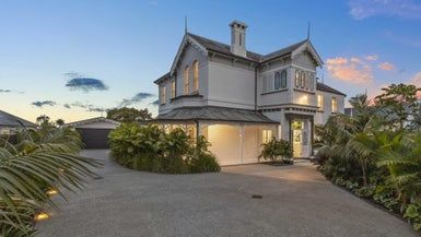 at 2 Saint Vincent Avenue, Remuera, Auckland