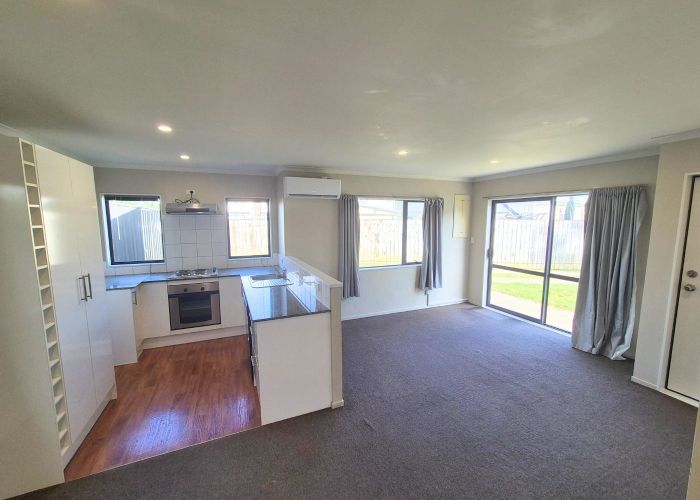  at 1/39 Rewarewa Road, Te Atatu Peninsula, Waitakere City, Auckland