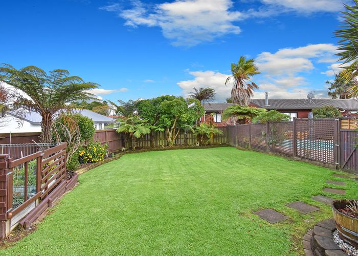 Free property data for 156 Carnoustie Drive, Wattle Downs, Auckland