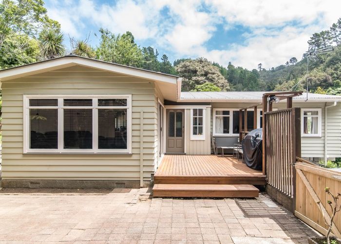 Free property data for 23 Wyndham Road, Pinehaven, Upper Hutt homes.co.nz