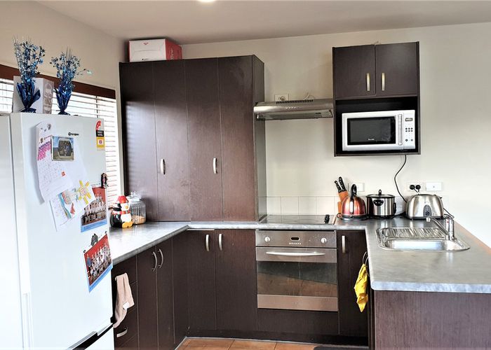  at 66/2 Glenmall Place, Glen Eden, Auckland