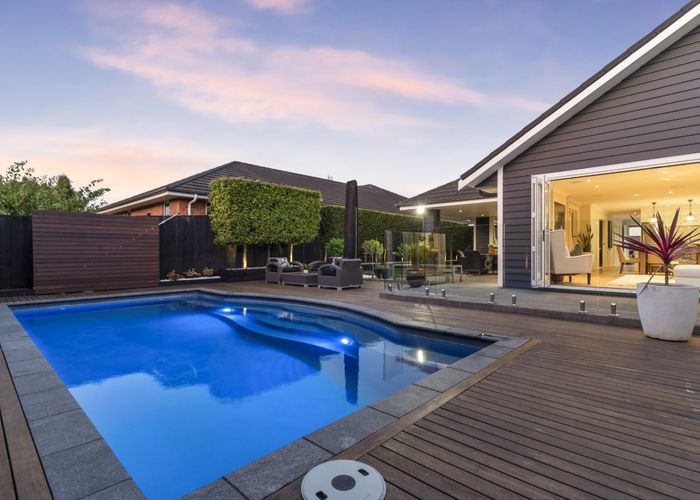  at 33 Paso Fino Crescent, Karaka, Papakura