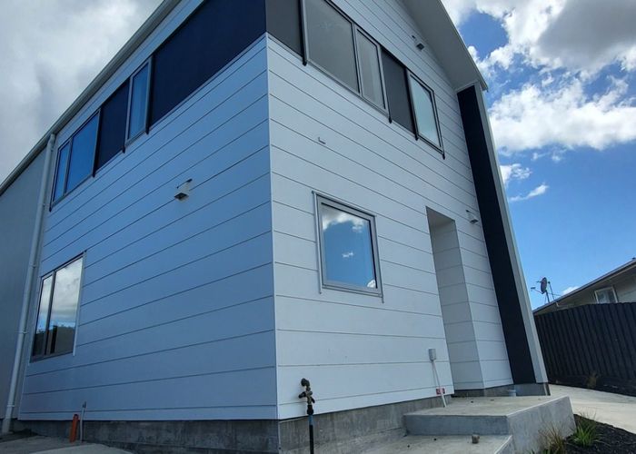  at 1/15 Chadwick Crescent, Mangere East, Manukau City, Auckland