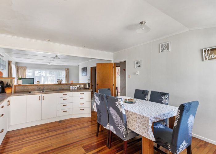  at 521 Mangorei Road, Highlands Park, New Plymouth