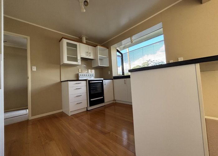  at 33 Carnoustie Drive, Wattle Downs, Manukau City, Auckland