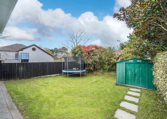  at 1/11 August Place, Greenlane, Auckland