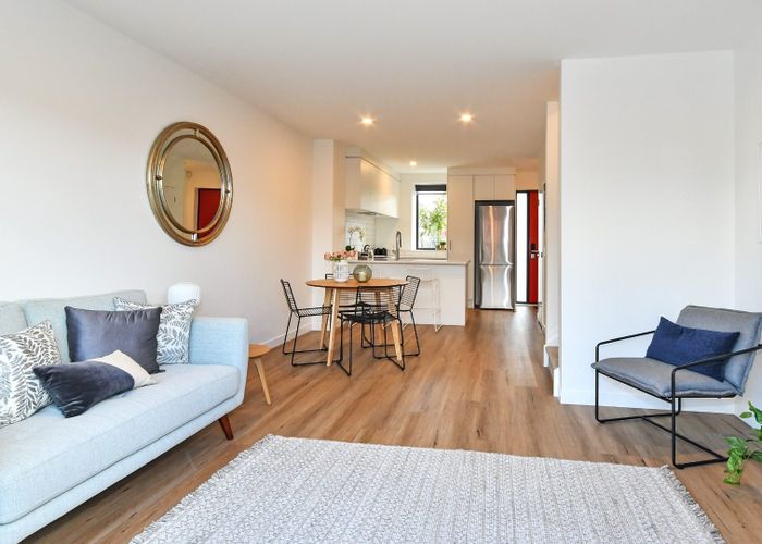  at 9B Playfair Road, Mount Roskill, Auckland City, Auckland